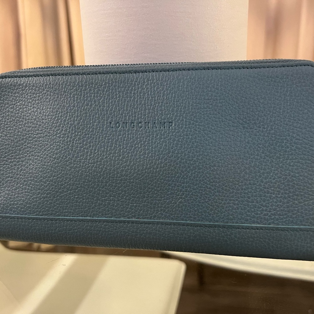 Longchamp Pebble Leather Zip Around Wallet - Picture 7 of 8